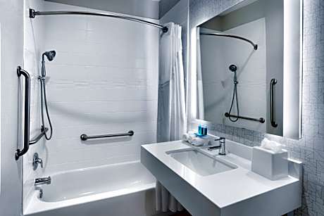 King Room - Mobility Access/Hearing Accessible