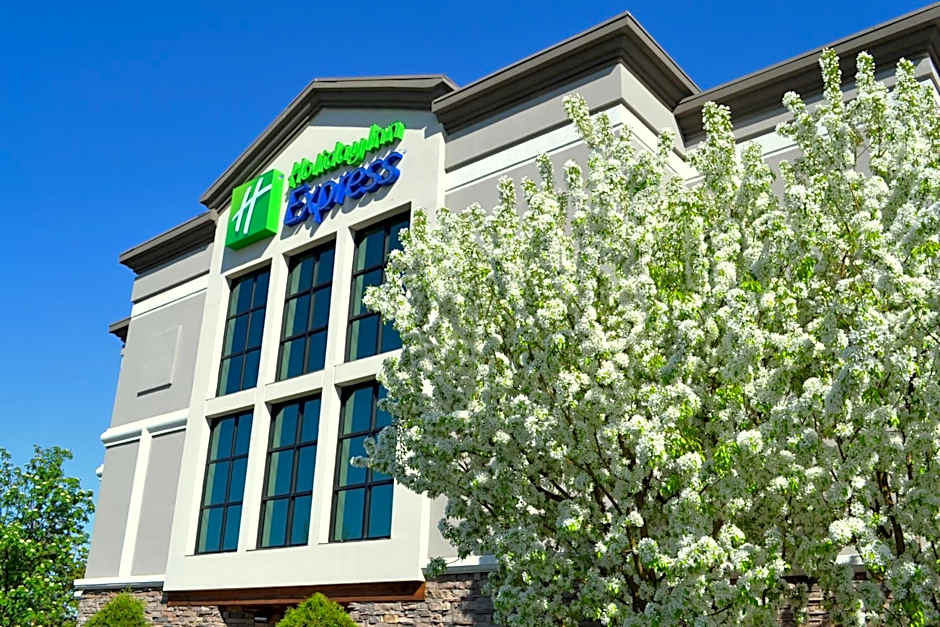 Holiday Inn Express & Suites Bozeman West By IHG