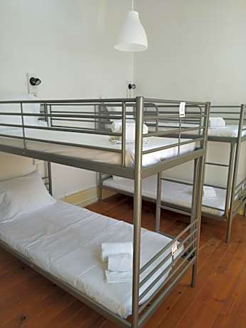 Bunk Bed in Mixed Dormitory Room
