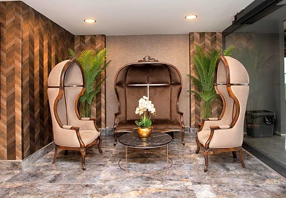 Marina Green Suite & Residence