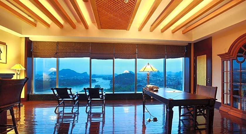 Lijiang Waterfall Hotel