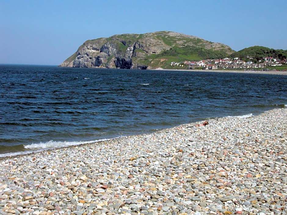 TREVONE, Llandudno