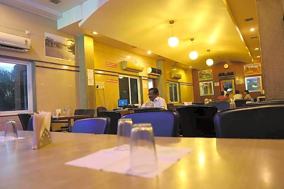 Hotel Udhayam International