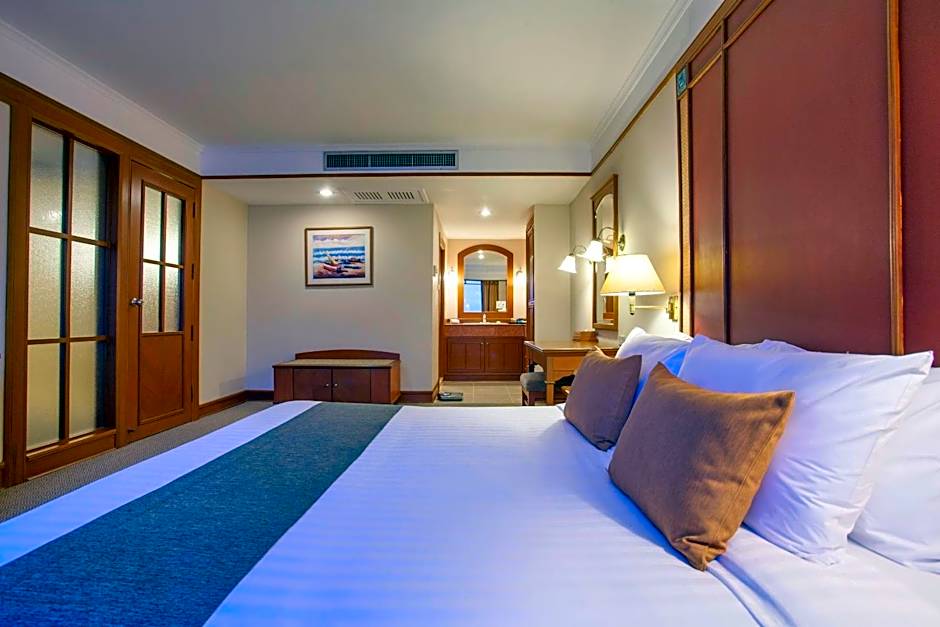 Photo 1 of 8 of Suite