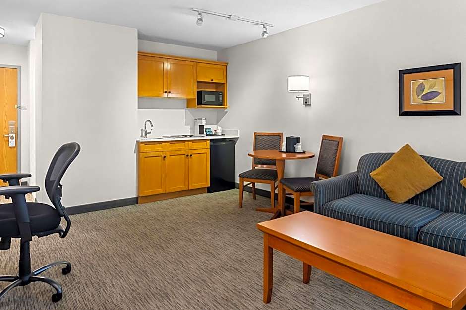 Best Western Plus Langley Inn