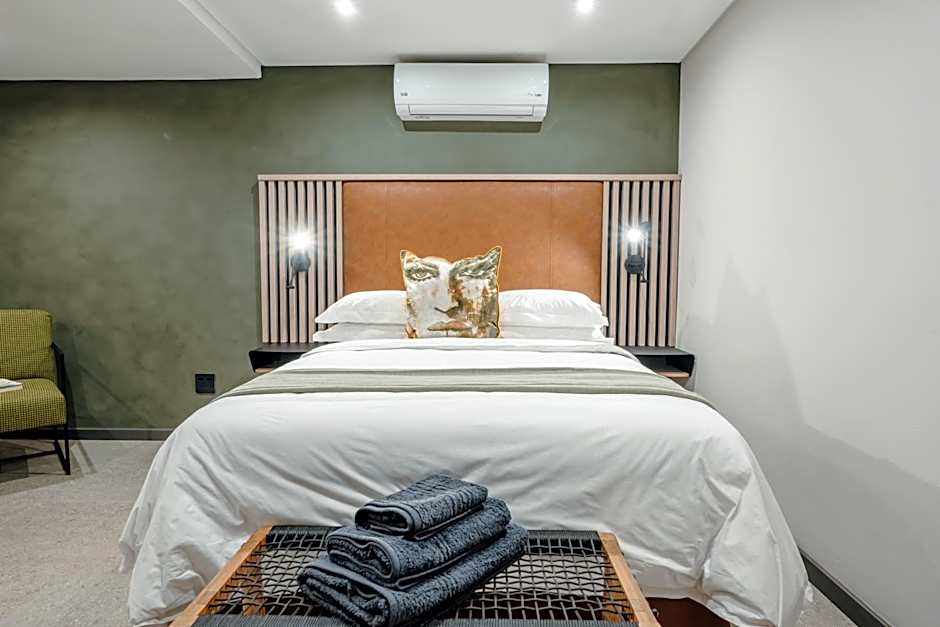 Photo 1 of 15 of Superior Apartment