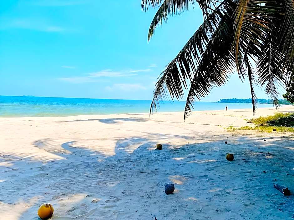 Saphli Villa Beach Resort