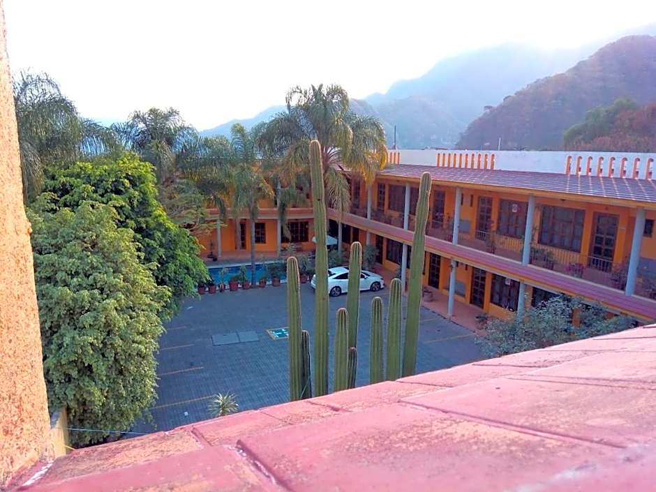 Hotel Plaza del Sol