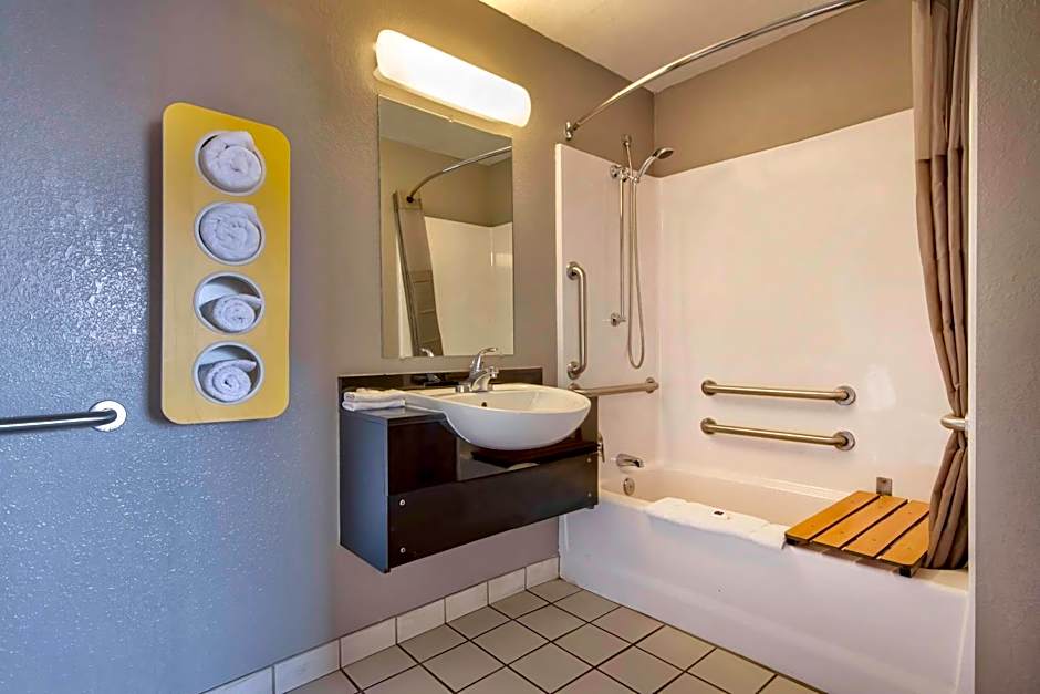 Motel 6-Farmington, NM