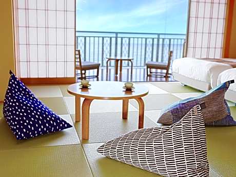 Sea Side Superior Japanese-Style Beds Room Holds 3 People, Indoor Bath, Non-Smoking