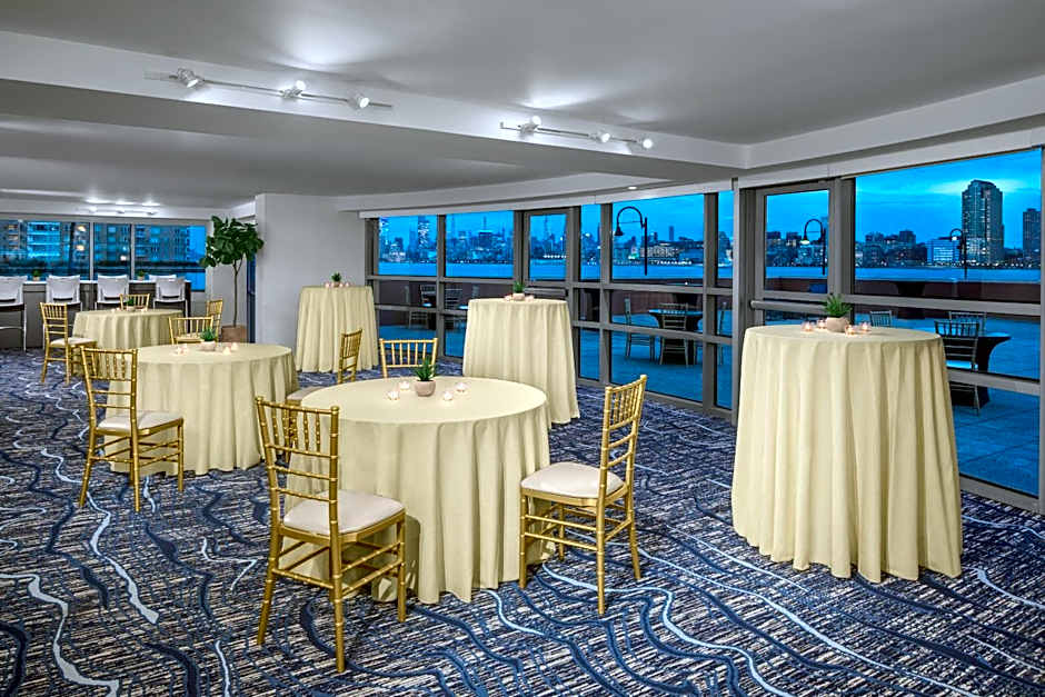 Hyatt Regency Jersey City on the Hudson