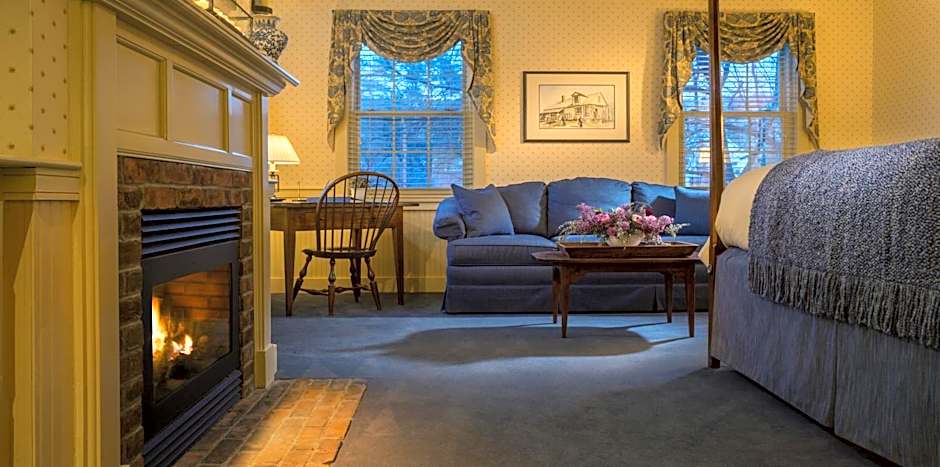 Photo 1 of 4 of Luxury 1 King Bed