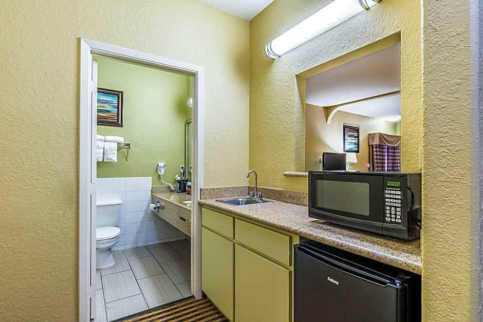 Quality Suites North