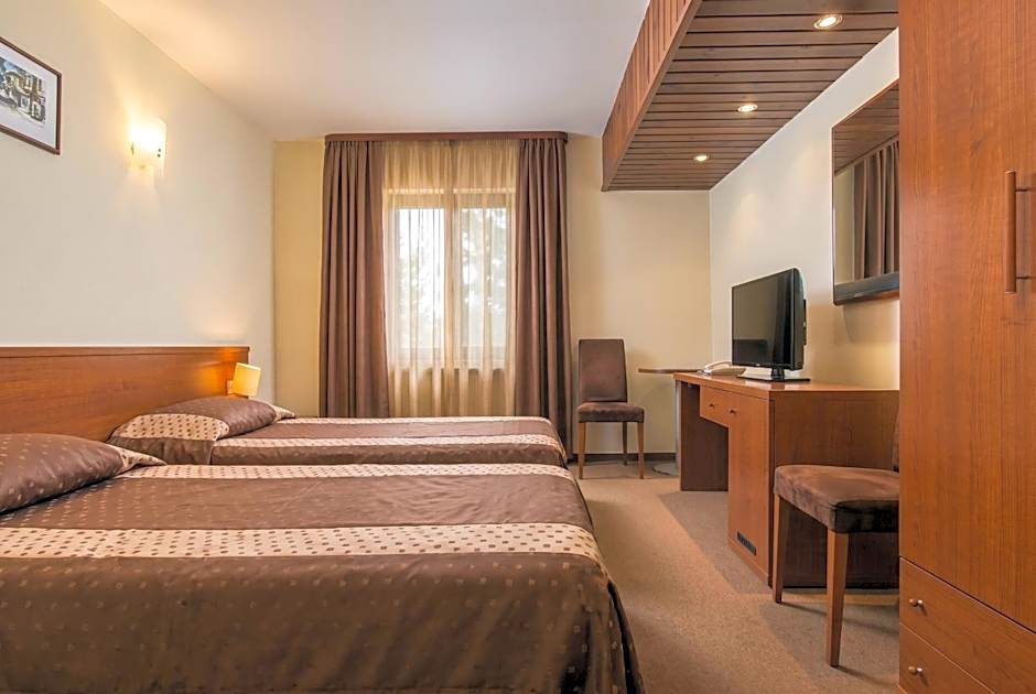 Double or Twin Room — 6 fotoğraftan 1. fotoğraf