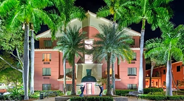 Best Western Plus Palm Beach Gardens Hotel & Suites and Conferen