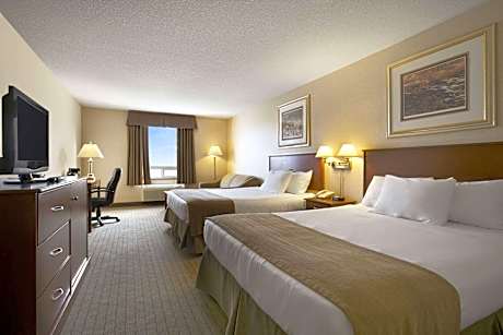 1 King Bed and 1 Twin Bed, Family Junior Suite, Non-Smoking