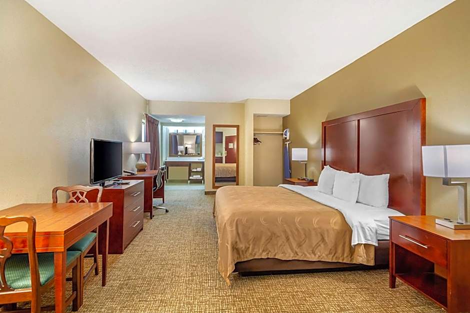 Quality Inn & Suites Olde Town