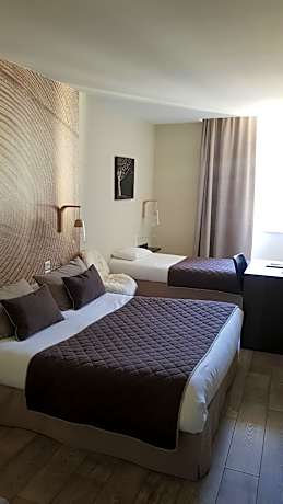 Triple Room with Private Bathroom