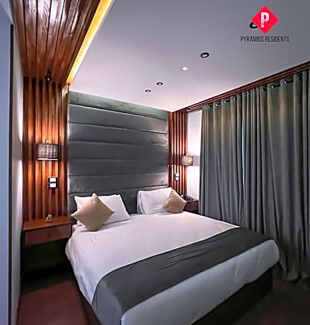 Standard Double Room with Garden View