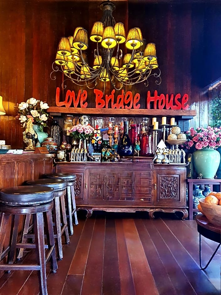 Love Bridge House Resort
