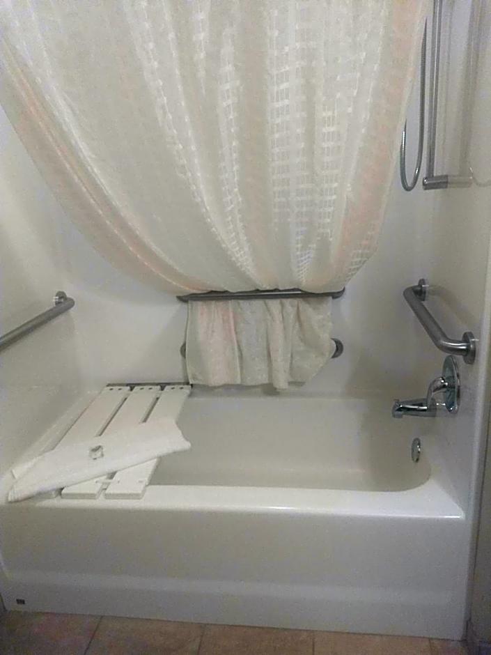 Cobblestone Inn & Suites - Avoca