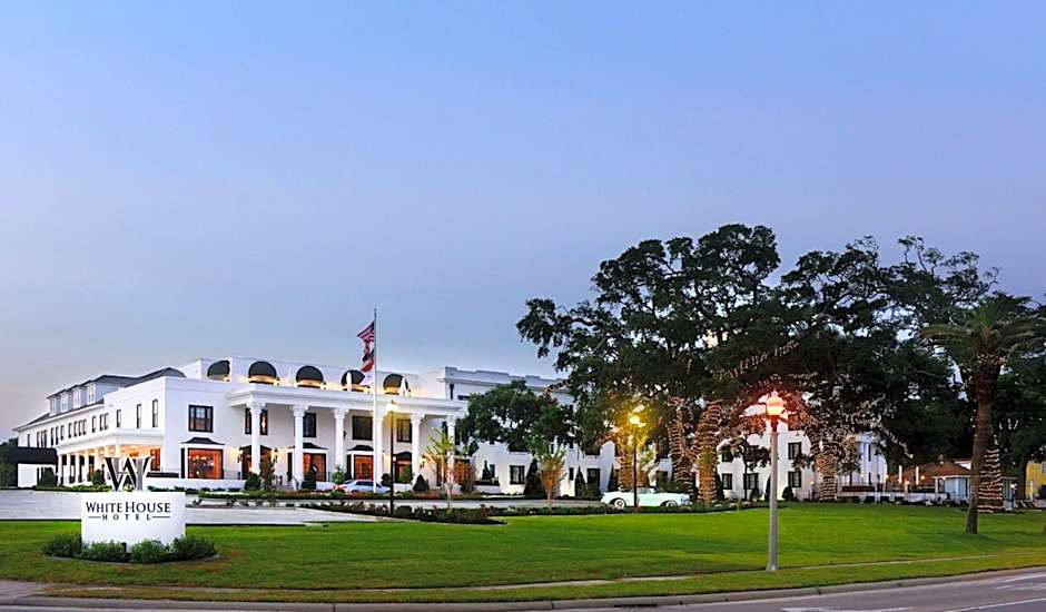 White House Hotel