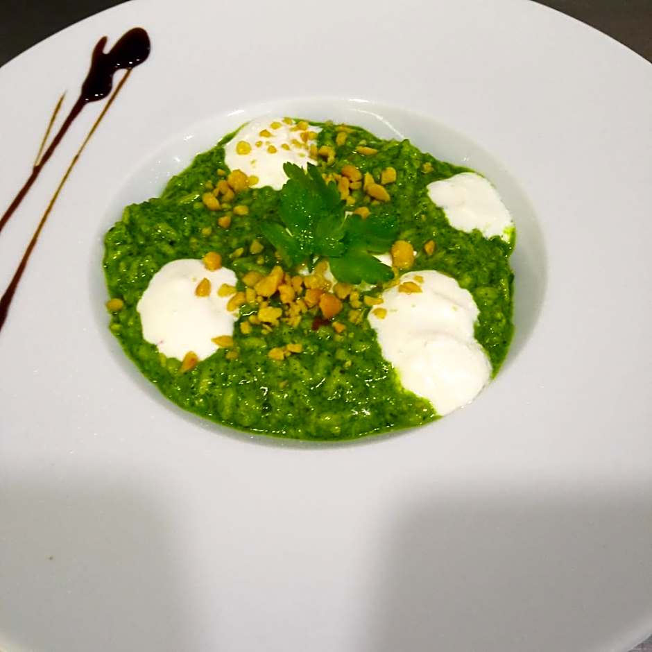 VILLA EVELINA Bad And Breakfast Home Restaurant Gurmet