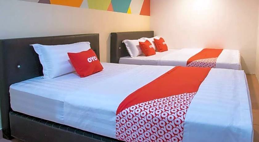 Hotel O Taj (seksyen 13)