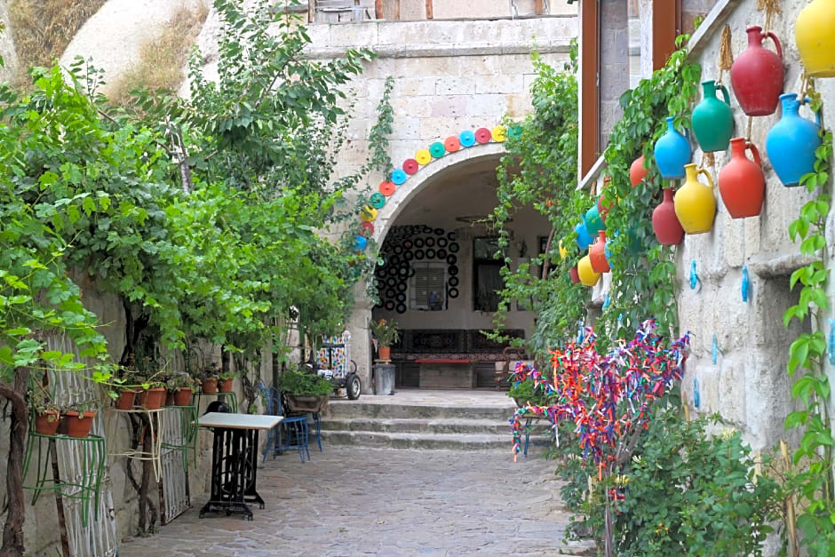 Antique Terrace Suites