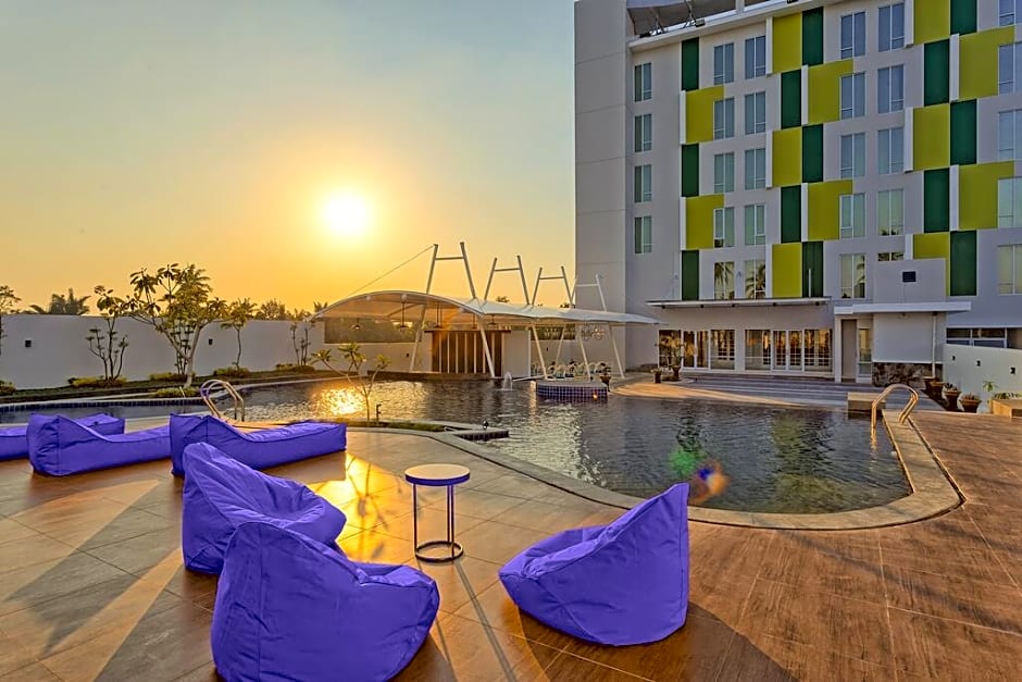 FOX Harris Pangkal Pinang Bangka