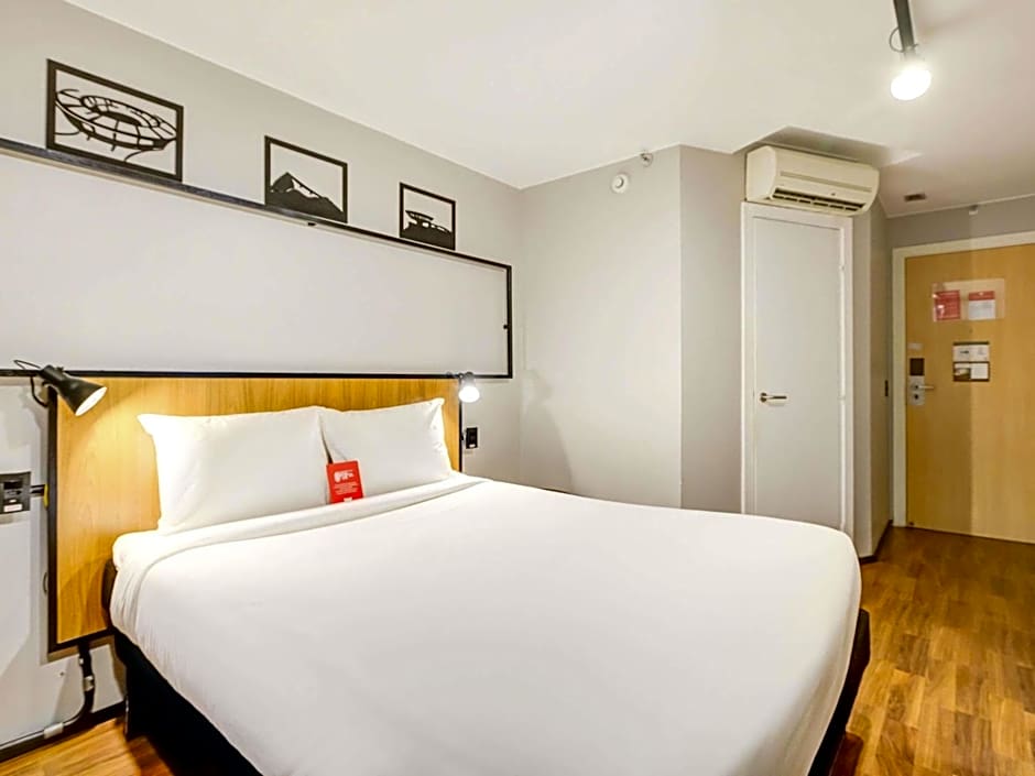 Ibis Copacabana Posto 2
