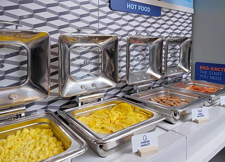 Holiday Inn Express and Suites Lockport By IHG