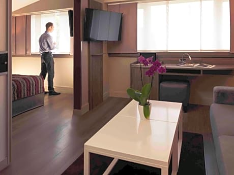 Suite - 1 double bed and 1 double sofa bed