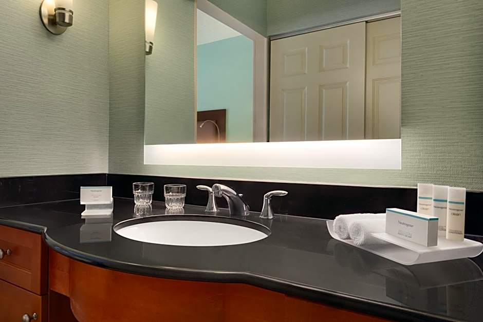 MainStay Suites