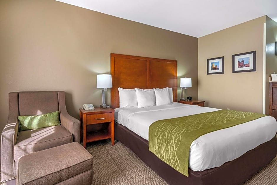 Comfort Inn & Suites Sacramento