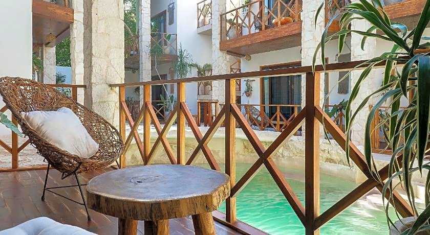 Lagoon Boutique Hotel