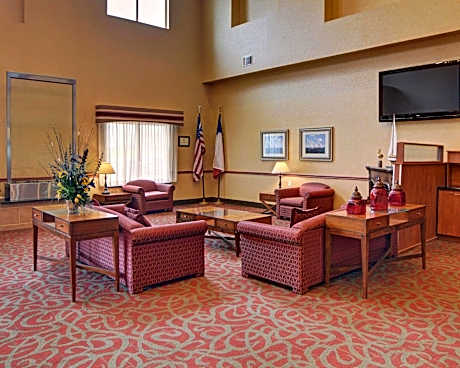 Quality Suites Near Cedar Creek Lake