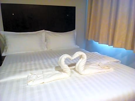 Deluxe Room With Window