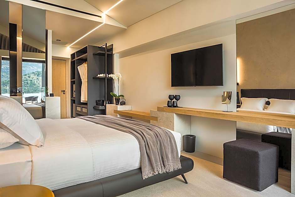 Canale Hotel & Suites