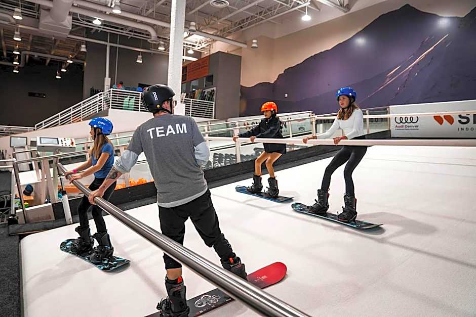 Holiday Inn Express & Suites Fraser By IHG