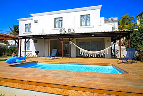 Villa Quatre coco avec piscine, accès plage à pied