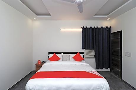 Hotel O Laxmi Residency
