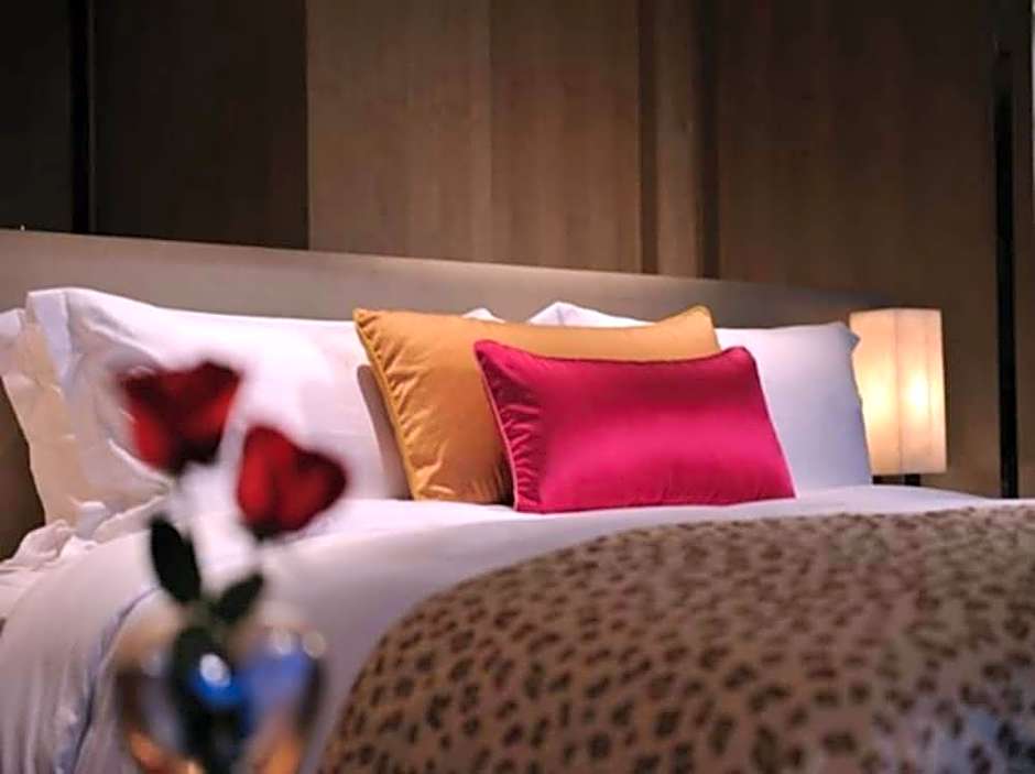 V Hotel