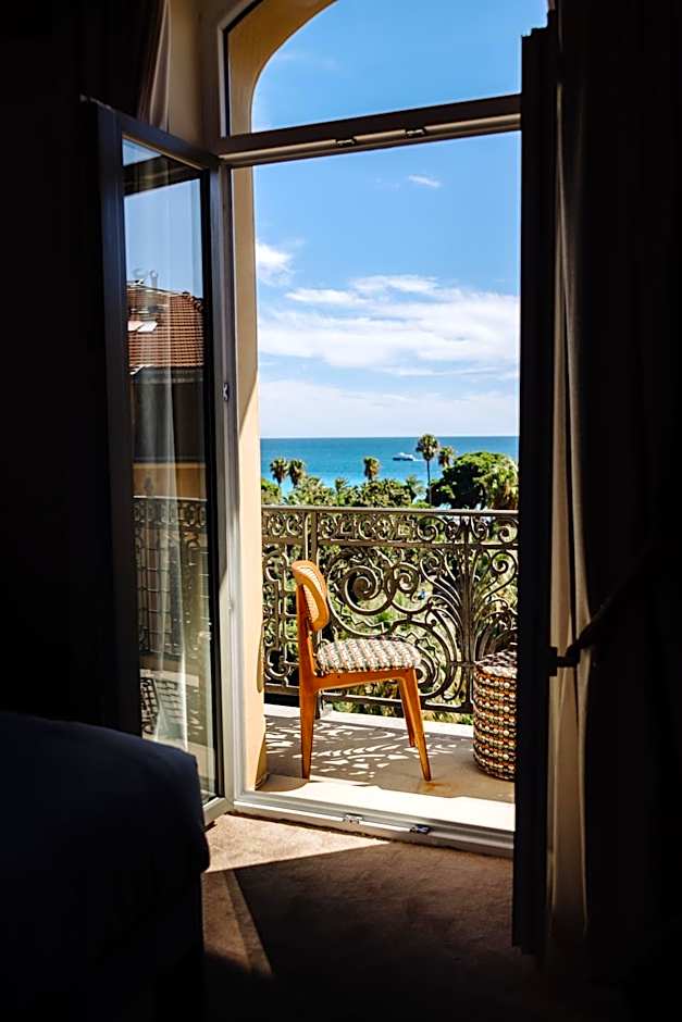 Hotel Ambassador, completely renovated