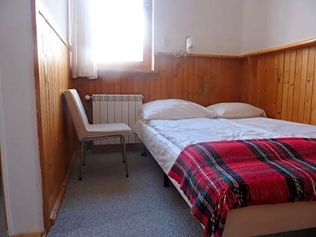 Two Connecting Double Rooms