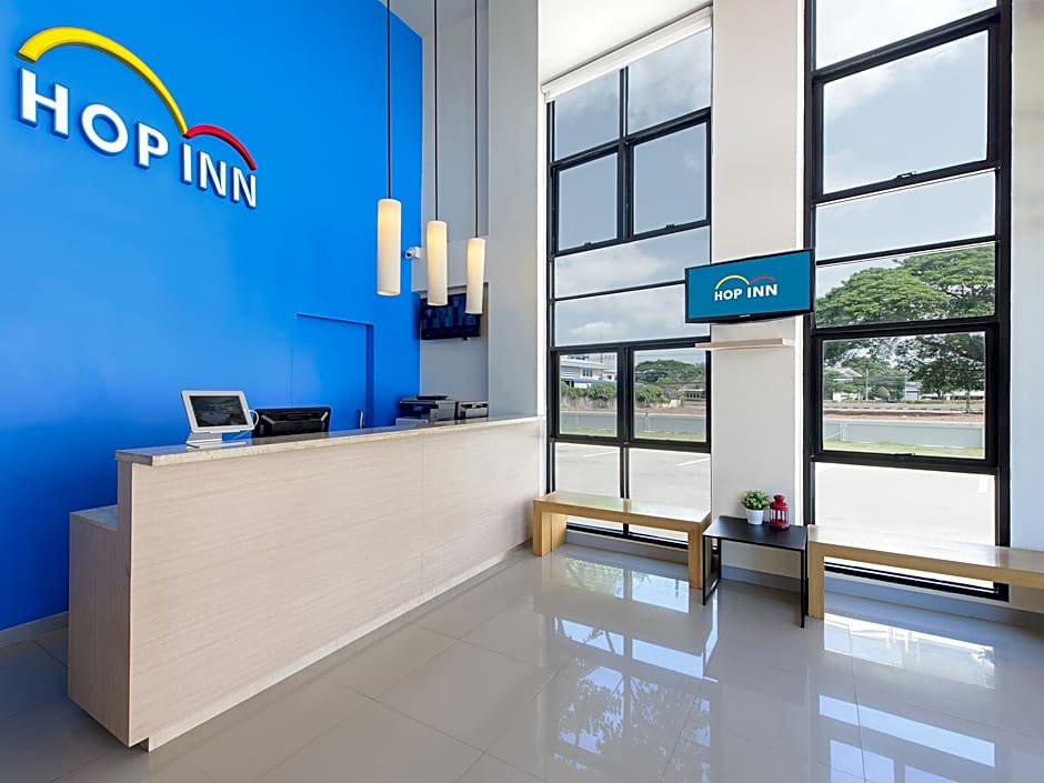 HOP INN Sakon Nakhon