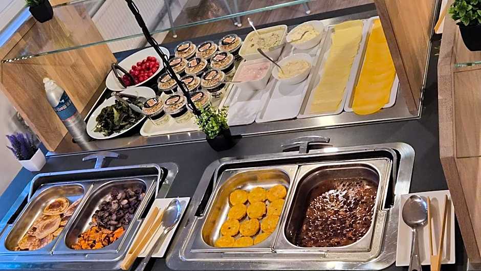 Rotterdam Teleport Hotel