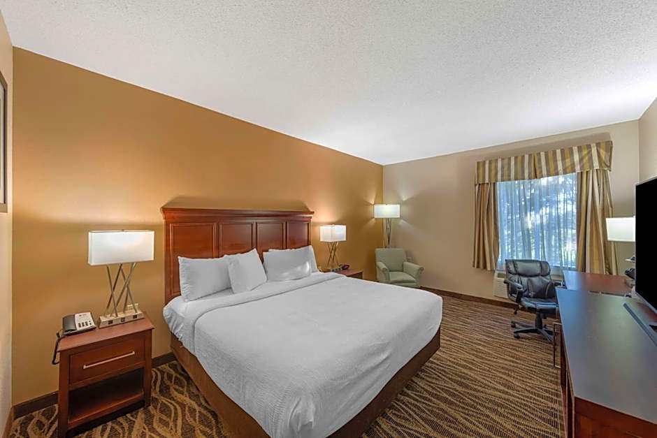 Best Western Plus Russellville Hotel and Suites