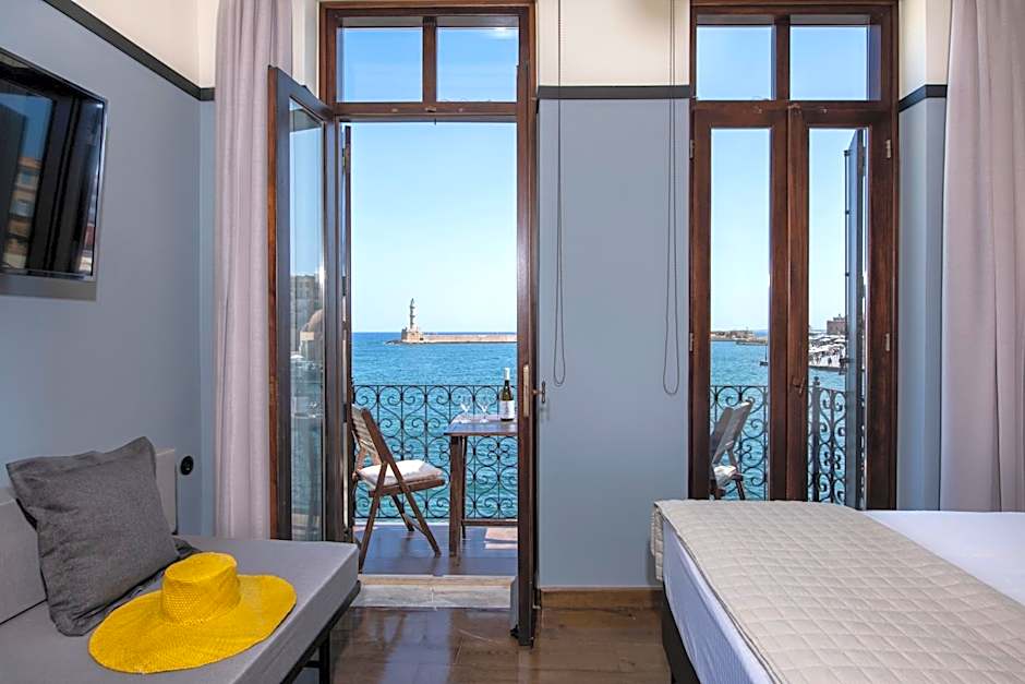Mosaic Venetian Harbour Suites