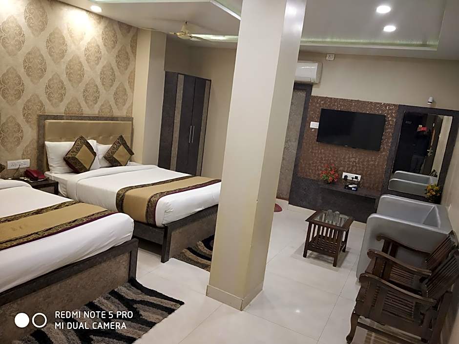 Photo 1 of 6 of Triple Room